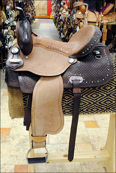 HSOS199-Hilason Western Barrel Racing Trail Pleasure Saddle