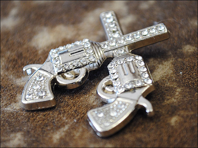 Western Screw Back Concho Crystal Bling Cross Pistol Saddle Cowgirl Set Of 2/4/8 