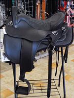 TUCKER RIVER PLANTATION TRAIL SADDLE 17.5 ROPE EDGE TOOL BLACK FREE SADDLE PAD